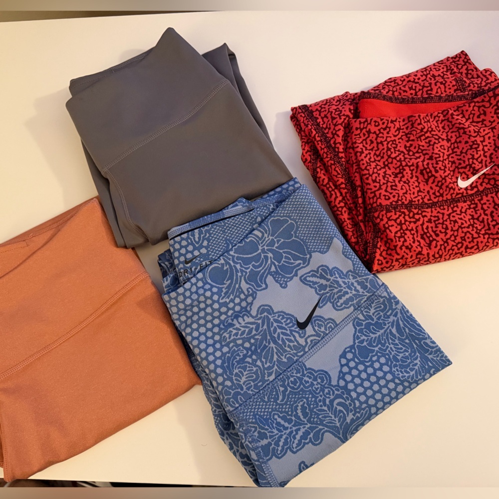 Nike Legging bundle! 4pairs